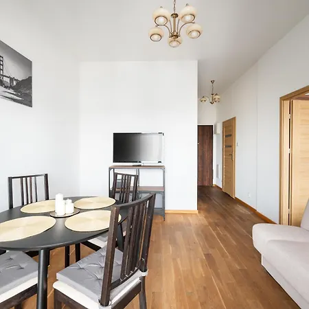 Lejlighed 11th Floor Praga View By Bookinghost